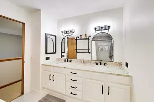408 Locksley Dr, Streamwood, IL 60107 - Photo 29