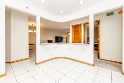 6755 N Milwaukee Avenue #505, Niles, IL 60714 - Photo 11