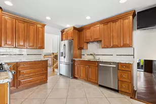 9222 Merrill Ave, Morton Grove, IL 60053 - Photo 9