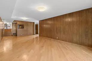 9222 Merrill Ave, Morton Grove, IL 60053 - Photo 5