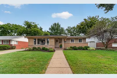 863 S Cedar Avenue, Elmhurst, IL 60126 - Photo 1