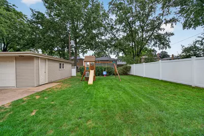 863 S Cedar Avenue, Elmhurst, IL 60126 - Photo 23