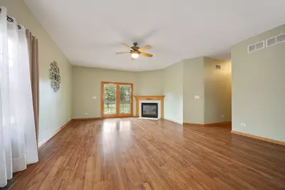 [Address not provided], Huntley, IL 60142 - Photo 3