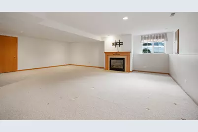 [Address not provided], Huntley, IL 60142 - Photo 5