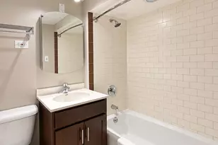 3170 N Sheridan Rd, Chicago, IL 60657 - Photo 13