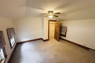 810 E 4th St, Sterling, IL 61081 - Photo 9