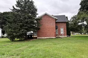 810 E 4th St, Sterling, IL 61081 - Photo 21