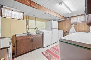 422 W Larkdale Ln, Mount Prospect, IL 60056 - Photo 23