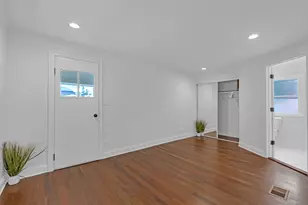 1407 W Fuller St, Chicago, IL 60608 - Photo 11