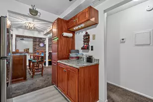120 S La Londe Ave, Addison, IL 60101 - Photo 5