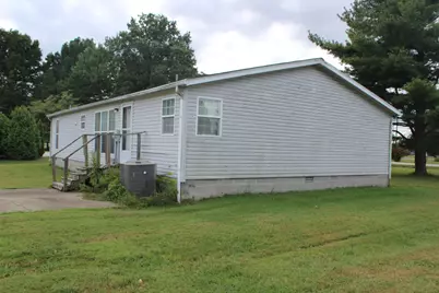 321 Country Club Lane, Centralia, IL 62801 - Photo 27