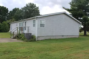 321 Country Club Ln, Centralia, IL 62801 - Photo 27