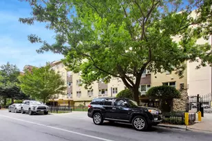 420 W Aldine Ave, Chicago, IL 60657 - Photo 3