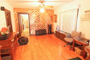 7439 W 56th St, Summit, IL 60501 - Photo 3