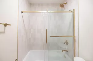 1328 W Nelson St, Chicago, IL 60657 - Photo 15
