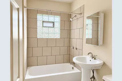 909 N Homan Avenue, Chicago, IL 60651 - Photo 9