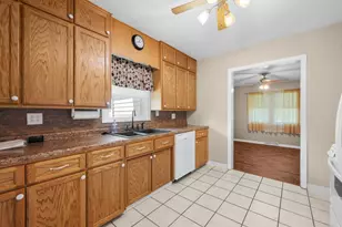 216 E Church St, Kewanee, IL 61443 - Photo 23