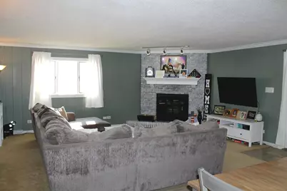 5237 Pleasant Lane, Crestwood, IL 60418 - Photo 3