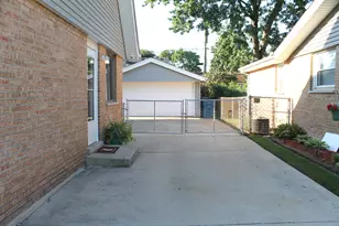 5237 Pleasant Ln, Crestwood, IL 60418 - Photo 23