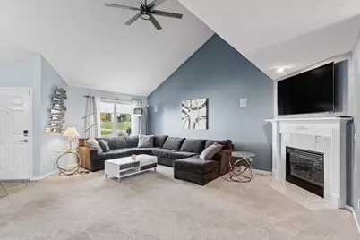 595 Beechwood Court, Normal, IL 61761 - Photo 5