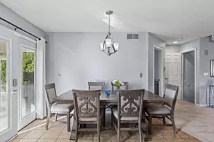595 Beechwood Ct, Normal, IL 61761 - Photo 13