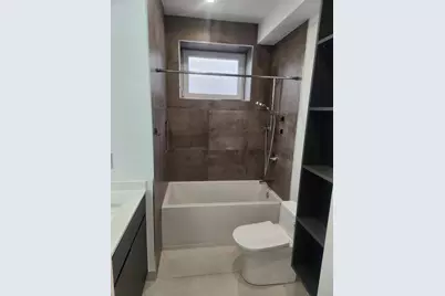 2202 W Race Avenue #2E, Chicago, IL 60612 - Photo 11