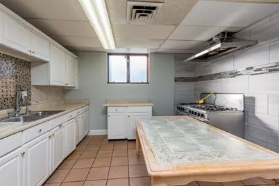 2126 10th Street, Waukegan, IL 60085 - Photo 13