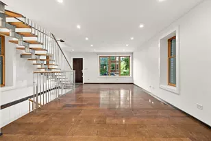 2334 W Medill Ave, Chicago, IL 60647 - Photo 5