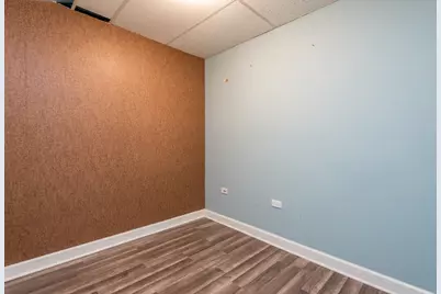 2126 10th Street, Waukegan, IL 60085 - Photo 15