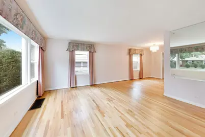 5228 Davis Street, Skokie, IL 60077 - Photo 3