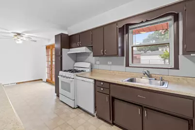 7915 Massasoit Avenue, Burbank, IL 60459 - Photo 15