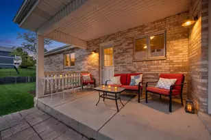 702 Hickory St, Lemont, IL 60439 - Photo 3
