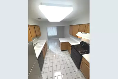 476 Raintree Court #2C, Glen Ellyn, IL 60137 - Photo 5