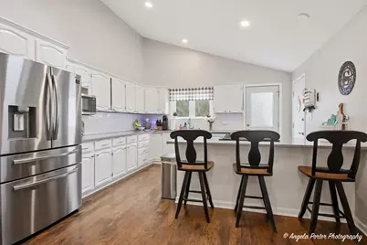 8707 Deer Trail Road, Spring Grove, IL 60081 - Photo 9