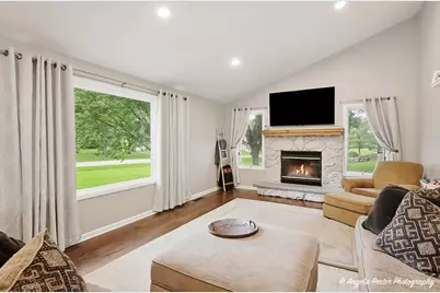 8707 Deer Trail Road, Spring Grove, IL 60081 - Photo 7