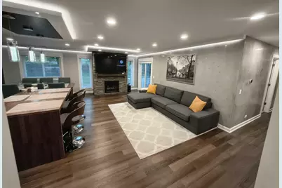 22 Waterbury Lane #O2, Schaumburg, IL 60193 - Photo 9