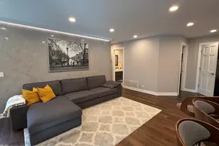 22 Waterbury Ln, Schaumburg, IL 60193 - Photo 13