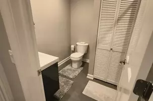 22 Waterbury Ln, Schaumburg, IL 60193 - Photo 21