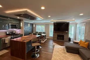 22 Waterbury Ln, Schaumburg, IL 60193 - Photo 11