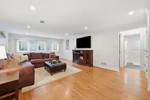 10548 S Tod Dr, Palos Hills, IL 60465 - Photo 19