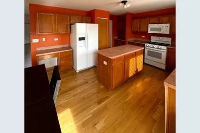 1301 Burns Court, Minooka, IL 60447 - Photo 3