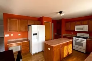 1301 Burns Ct, Minooka, IL 60447 - Photo 3
