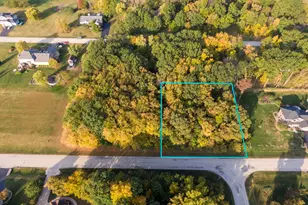 210 Hickory Ln, Kirkland, IL 60146 - Photo 1