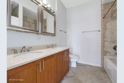 6015 N Mozart Street #304, Chicago, IL 60659 - Photo 17