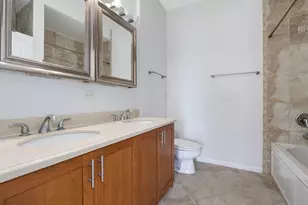 6015 N Mozart St, Chicago, IL 60659 - Photo 17