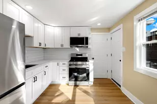 9426 S Peoria St, Chicago, IL 60620 - Photo 13