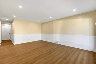 9426 S Peoria St, Chicago, IL 60620 - Photo 9