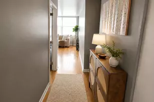 3033 N Sheridan Rd, Chicago, IL 60657 - Photo 3