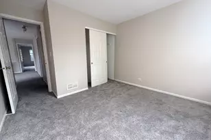 17791 W Salisbury Dr, Gurnee, IL 60031 - Photo 13