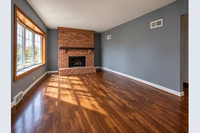 352 W Graham Avenue, Lombard, IL 60148 - Photo 3